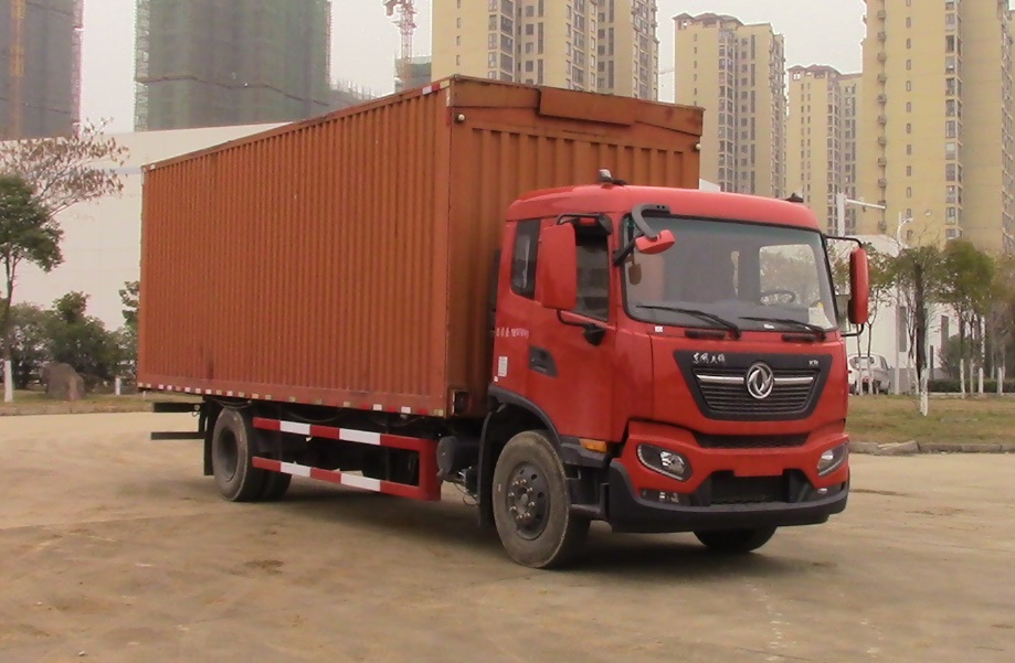 东风牌天龙单桥9.8米翼开启飞翼车