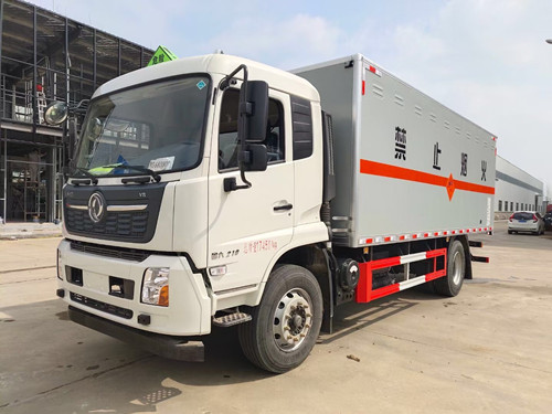 东风天锦9.99吨国六炸药运输车